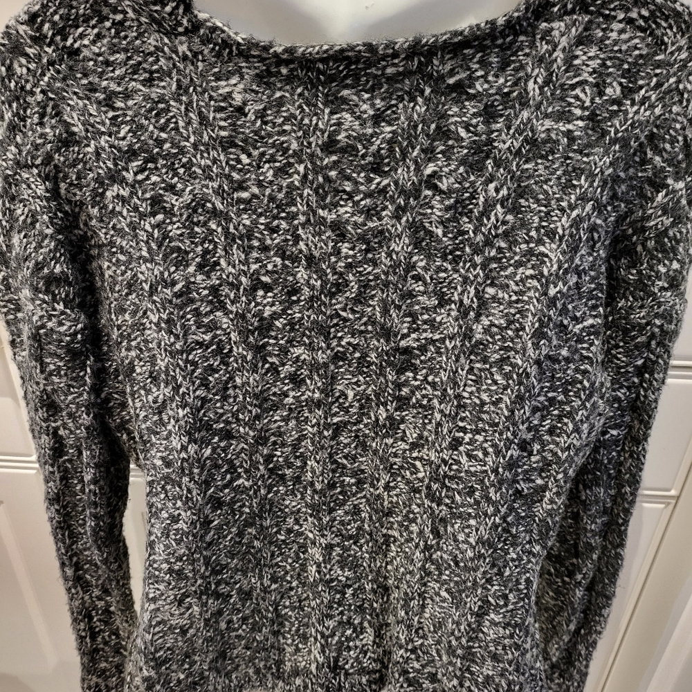 Sweater - Picture 2 of 3